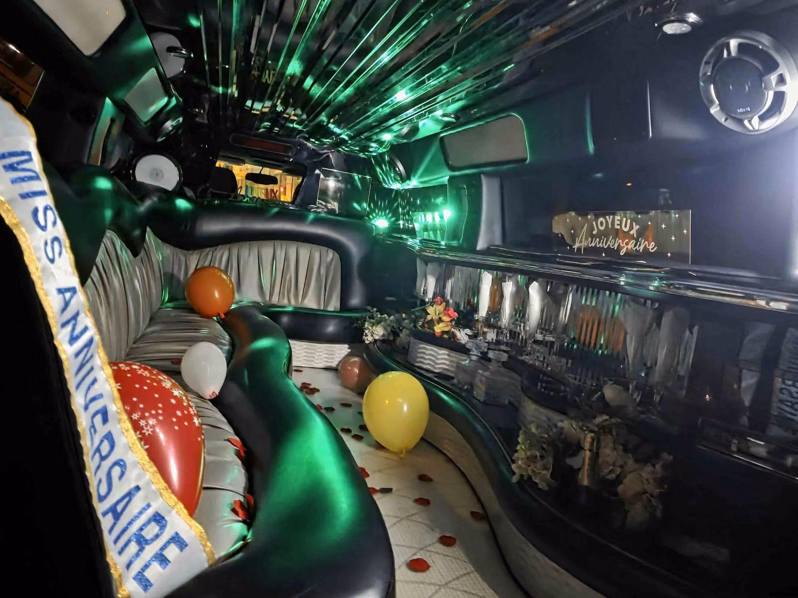 Célébration en limousine à Paris, Paris Limousines (11/15)