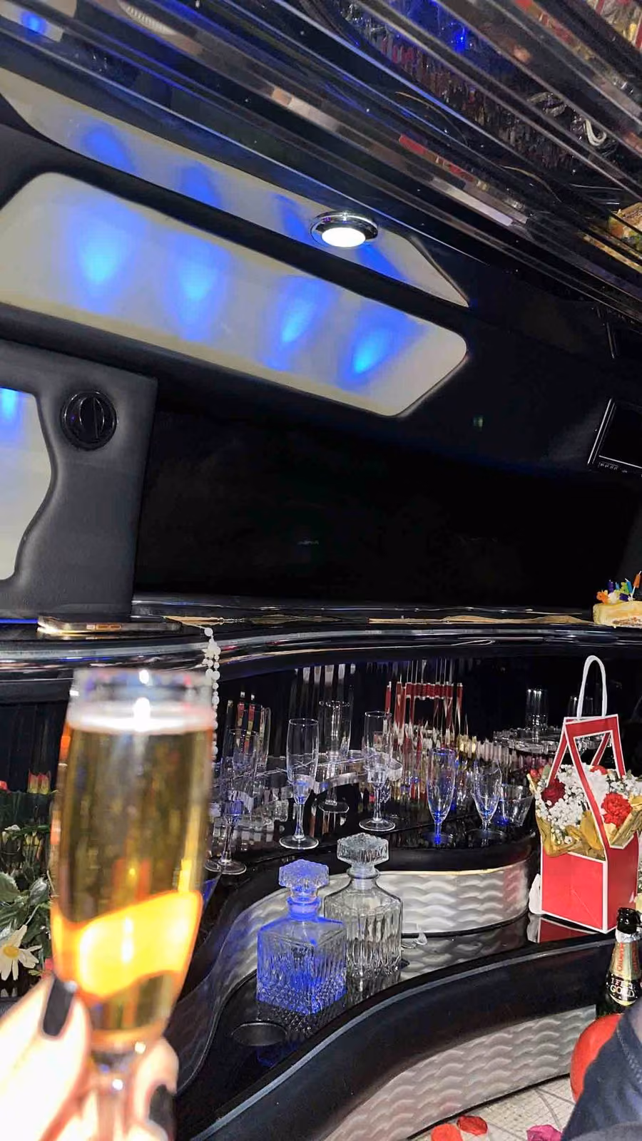 Célébration en limousine à Paris, Paris Limousines (14/15)