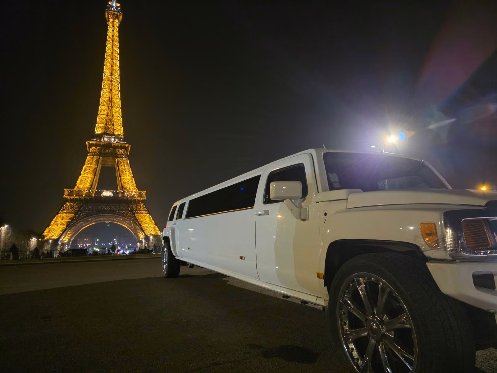 Soirée avec show striptease en limousine, Paris Limousines (2/13)
